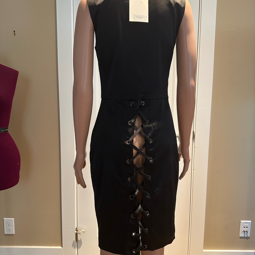 Murmur Keyhole Dress, Size 34, Black